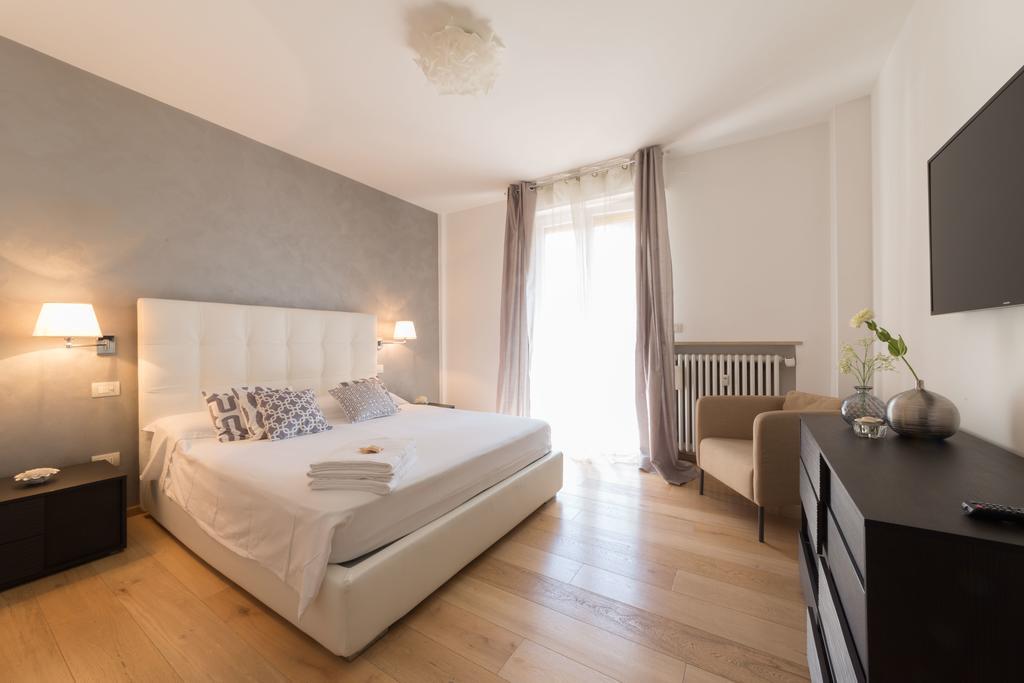 Design & Luxury Apartment Верона Экстерьер фото