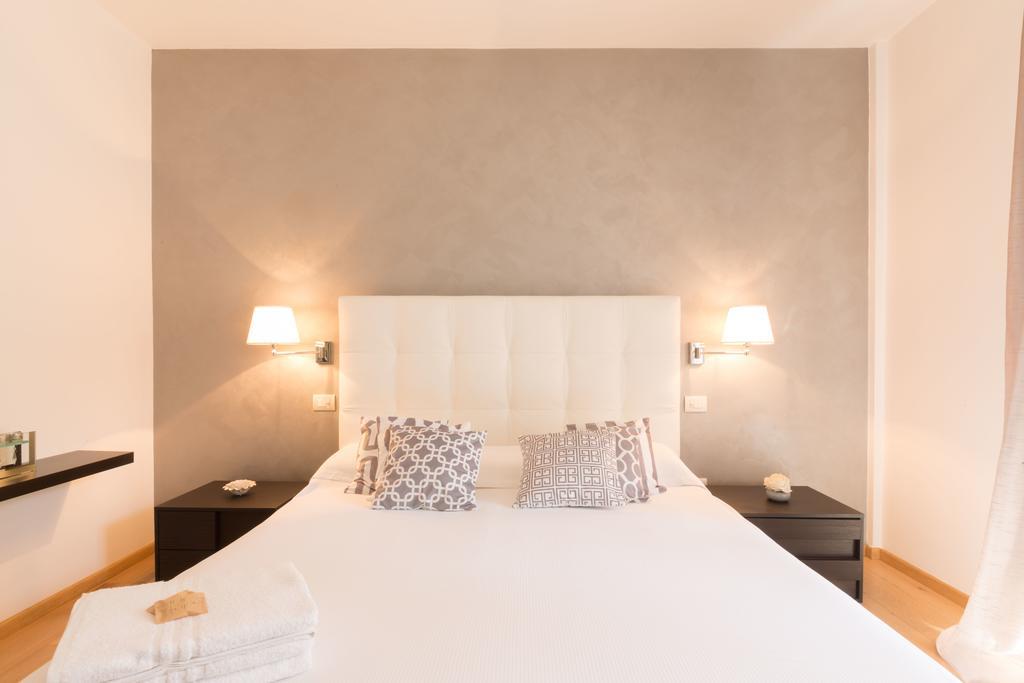 Design & Luxury Apartment Верона Экстерьер фото